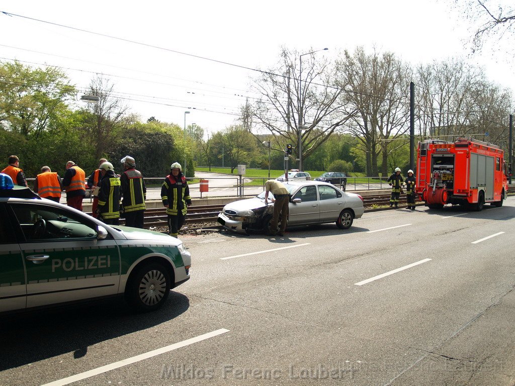 VU Koeln Deutz unterhalb der Zoobruecke P04.JPG